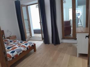 Appartement 75m2 plein centre face a la mairie