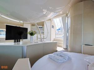 Bateaux ANTHENEA Suite Hoteliere Flottante : photos des chambres
