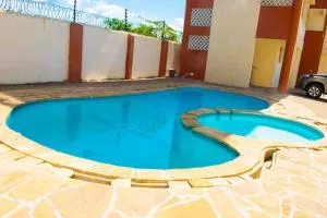 Elegant & Classy Stays - Studio Apartment - Utange