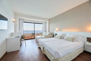 Double Frontal Sea View room in Alua Calas de Mallorca Resort