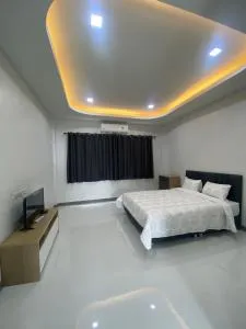 J Park - Ban Laem Sui