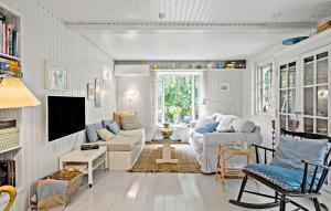 Beautiful Home In Blokhus