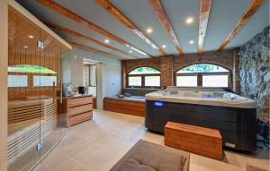 Nice Home In Vinogradi Ludbreski