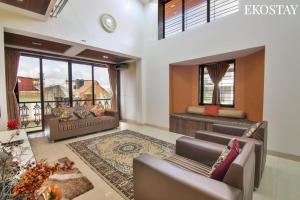 EKOSTAY - Fairmont Villa