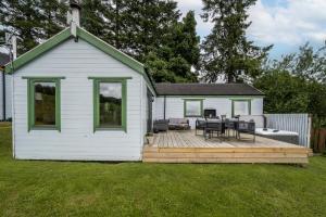 One-Bedroom Chalet room in Kinnaird Woodland Lodges