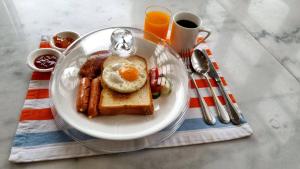 Azure Hostel Bangkok