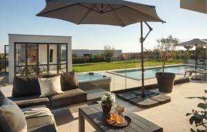 Stunning Home In Brtonigla With Sauna