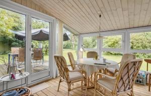 Amazing Home In Højby With Wifi