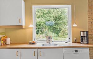 Amazing Home In Højby With Wifi