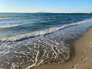 Snajder Apartment, 50m BEACH, 2 bedrooms, 2 bathrooms, 1living room, SELF CHECK-IN