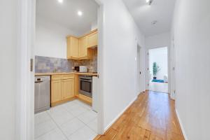 Spacious Two Bedroom Private Apartment in Tower Bridge London Bridge