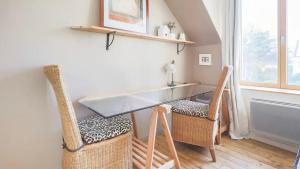 B&B / Chambres d'hotes Chambre de charme sur le GR 34 et la velo route maritime : photos des chambres