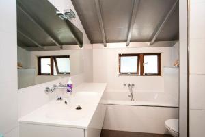 Bed and breakfast private accommodation at Amsterdam Houseboat