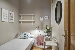 BeBarceloner Sants Apartments- 3 bedroom