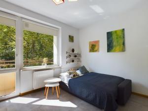 Beautiful Studio Perfect for Remote Work by Noclegi Renters