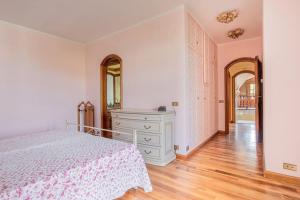 GOLDEN LUXE - Grand Villa with Exlusive Garden