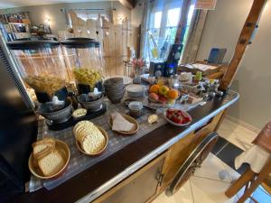 Hotels Logis Hotel Restaurant Auberge du Bougnat : photos des chambres