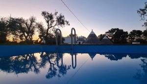 Trullo Serenità Retreat with relaxing pool area