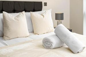 Stylish Two Bedroom - City Centre - New Executive Development - JQ 6AH