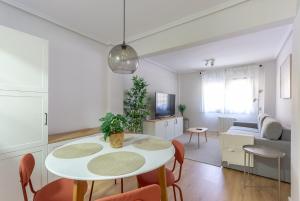 Bilbao Barakaldo a 5min BEC 12min Bilbao - 3hvězdičkové hotely ve městě Barakaldo