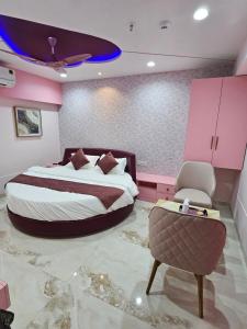 The Eiffel Hotel & Banquet
