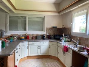 Sejours chez l'habitant 5 Chambres dans une grande maison : photos des chambres