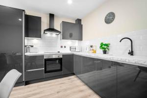 Stylish Apartment - Two Bedroom - Netflix - City Centre - JQ 7AH