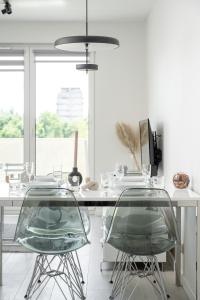 Miedziana Bright Apartment with Balcony and Parking Wroclaw by Noclegi Renters