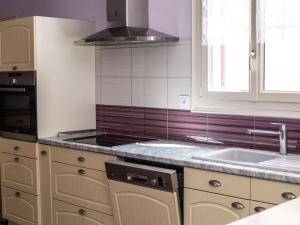 Charmante fermette rénovée avec cour privée, proche de Paris et facile daccès par autoroutes - FR-1-590-17