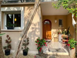 Maison au calme avec jardin clos, 25 km des plages, 2 chambres, climatisation, Wifi, parking sécurisé - FR-1-306-1225