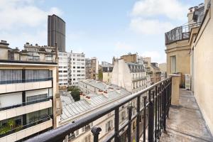 4 chambres 120m2 - Vue Tour Eiffel a Saint-Germain