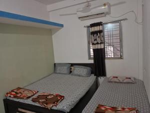Honest Deluxe Room