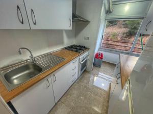 Dos habitaciones piscina y parking - Vistas al mar