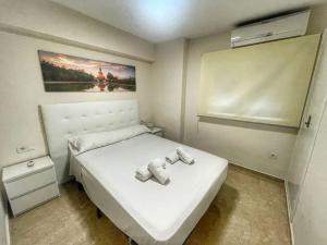 Dos habitaciones piscina y parking - Vistas al mar