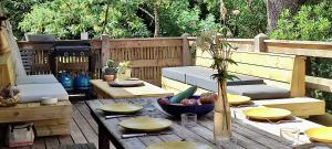Maisons de vacances Tres belle maison en bois,dans la Marina, 10pers, au bord de leau : photos des chambres
