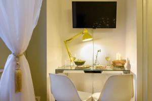 Cozy Studio Overlooking The Old Town