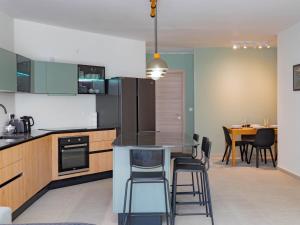 Ultra Modern Apartment off St Julians