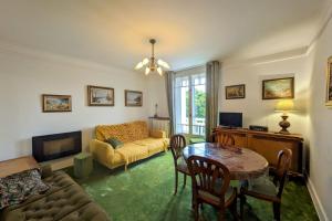 Appartements studio au Grand Hotel du Revard Un Voyage dans le Temps : photos des chambres