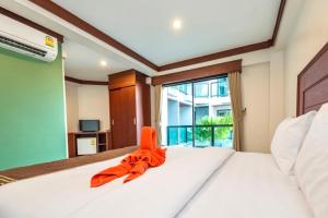 Kata Noi Bay Inn - 4hvězdičkové hotely ve městě Kata pláž