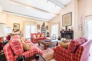 Maisons de vacances Beautiful Provencal Mas with swimming pool : photos des chambres