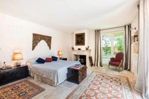 Maisons de vacances Beautiful Provencal Mas with swimming pool : photos des chambres