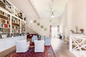 Maisons de vacances Beautiful Provencal Mas with swimming pool : photos des chambres