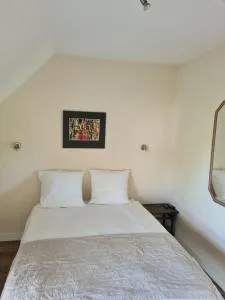 Hotel Saint julien aux bois - Laval-sur-Luzège