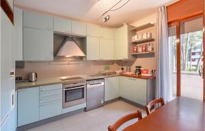 Amazing Apartment In Lignano Sabbiadoro