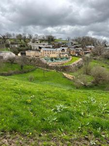 le domaine du bez gite de la grise piscine sauna hammam spa