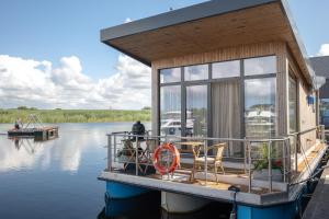 Twin Boats - Butterfly