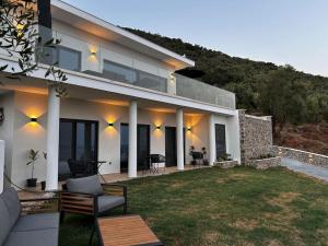 Villa Mimosa with private swimming pool