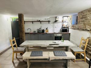 Chata pod smrečkami s krbom a krásnym prostredím