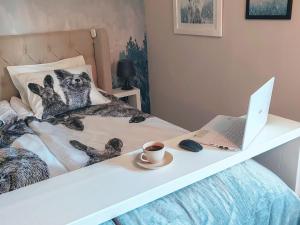 Winter Woods family room