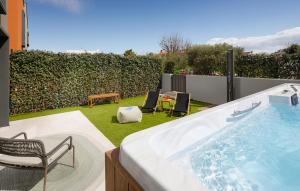 Nice Home In Porec With Wifi